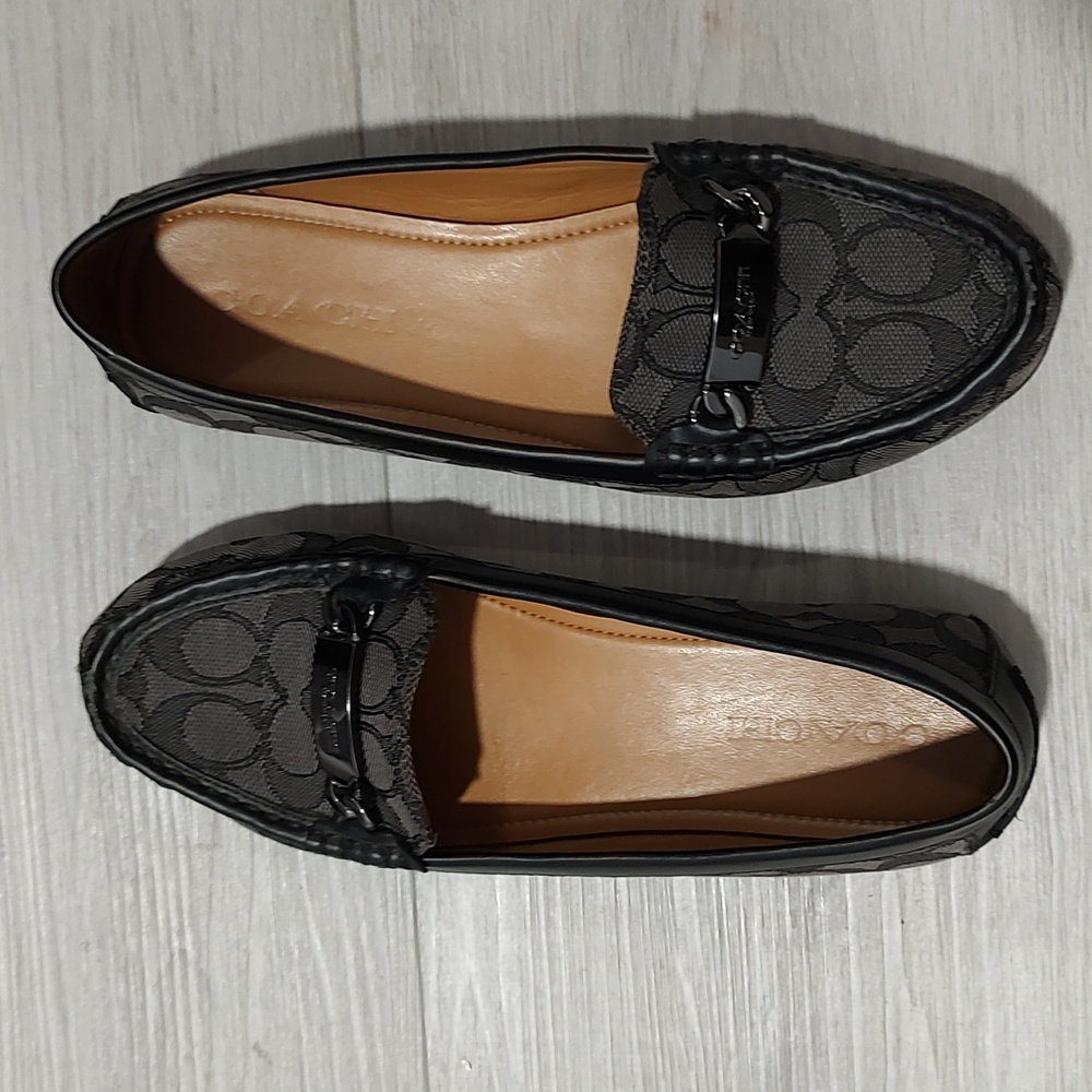 Woman's Coach Olive Flats